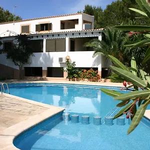 Viviendas Turísticas Vacacionales Allida Apartahotel Playa de Migjorn